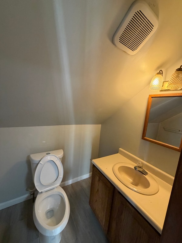 Building Photo - 19 Russell St