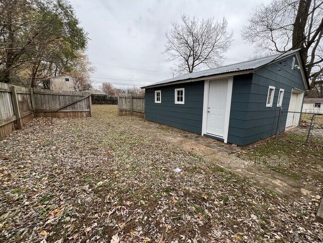 Foto del edificio - 2815 W Madison St