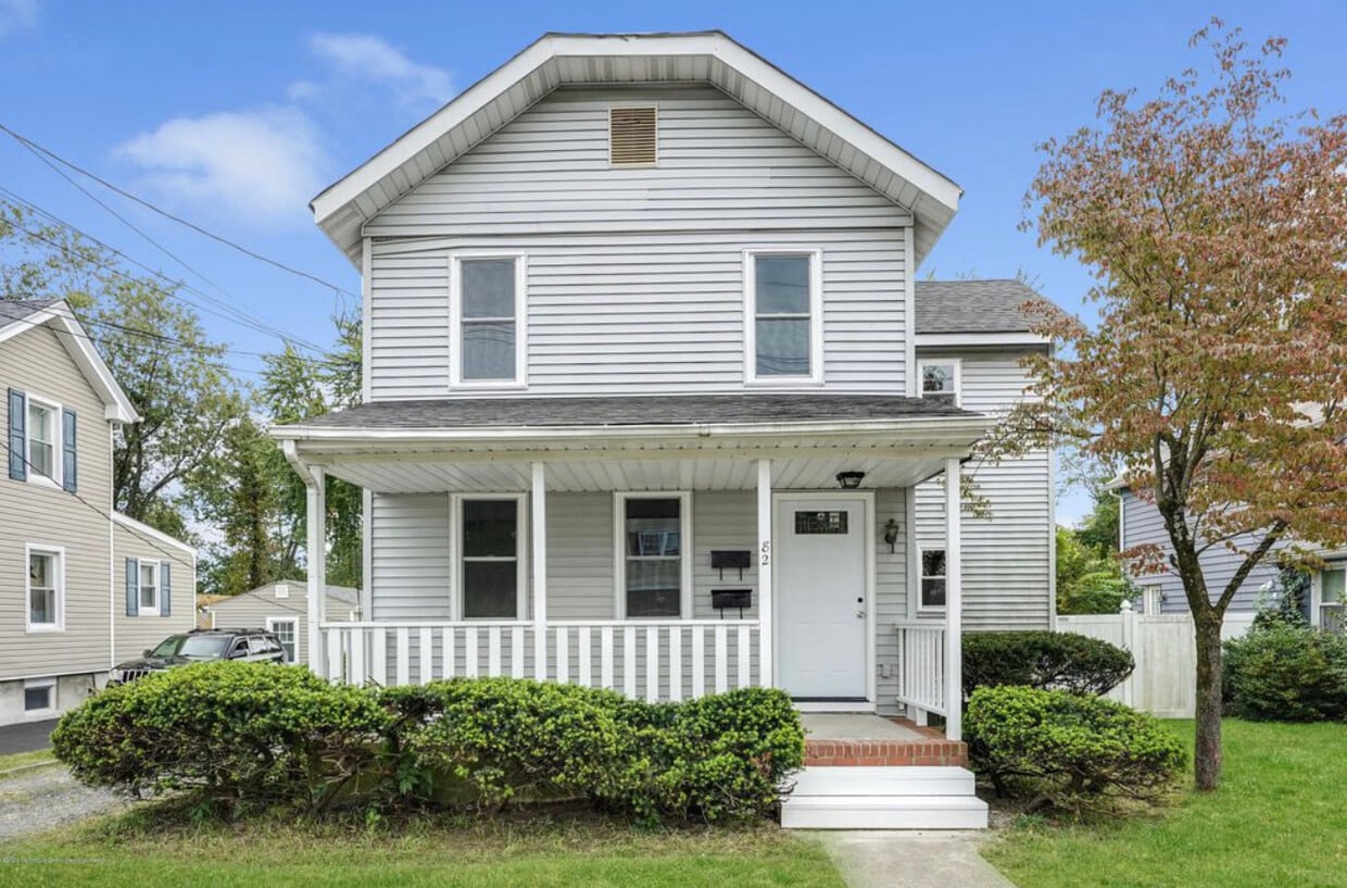 82 Lewis St Unit Apt 1 bottom, Eatontown, NJ 07724 Apartments in Eatontown, NJ