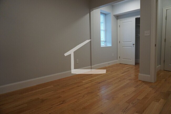 Foto del edificio - Amazing 3 bed 1.5 bath in Brighton...