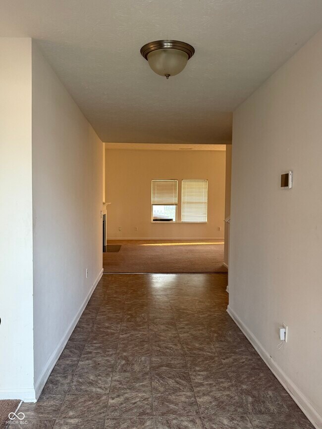 Foto del edificio - 4604 Crosby Buck Dr