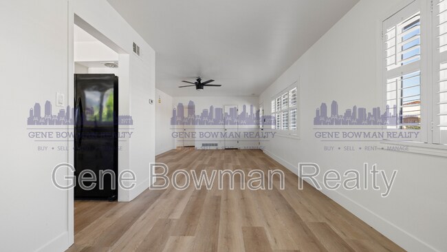 Foto del edificio - 3432 E Plaza Blvd