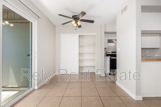 Foto del edificio - 6134 W Morten Ave
