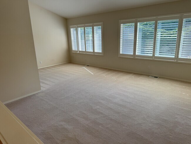 Foto del edificio - 7825 Amethyst Loop NW