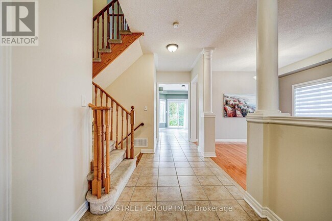 Photo du bâtiment - 2470 Nichols Dr