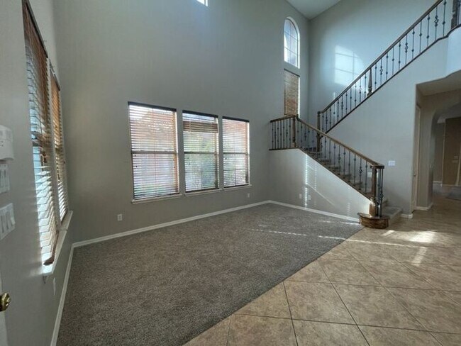 Foto del edificio - 18268 N 92nd St