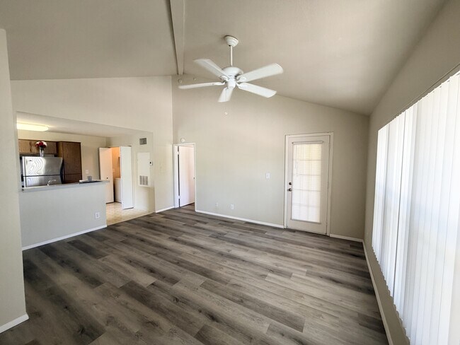 Foto del edificio - 4007 NW 87th Ave