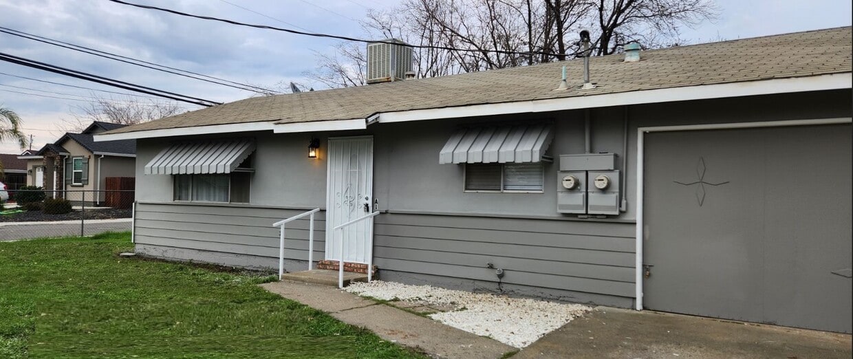 431 E 9th St, Lincoln, CA 95648 Townhome Rentals in Lincoln CA