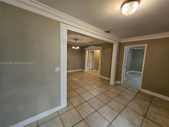 Foto del edificio - 38 SW 6th St