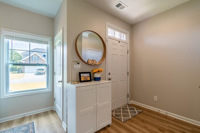 Building Photo - 510 Kittiwake Ln