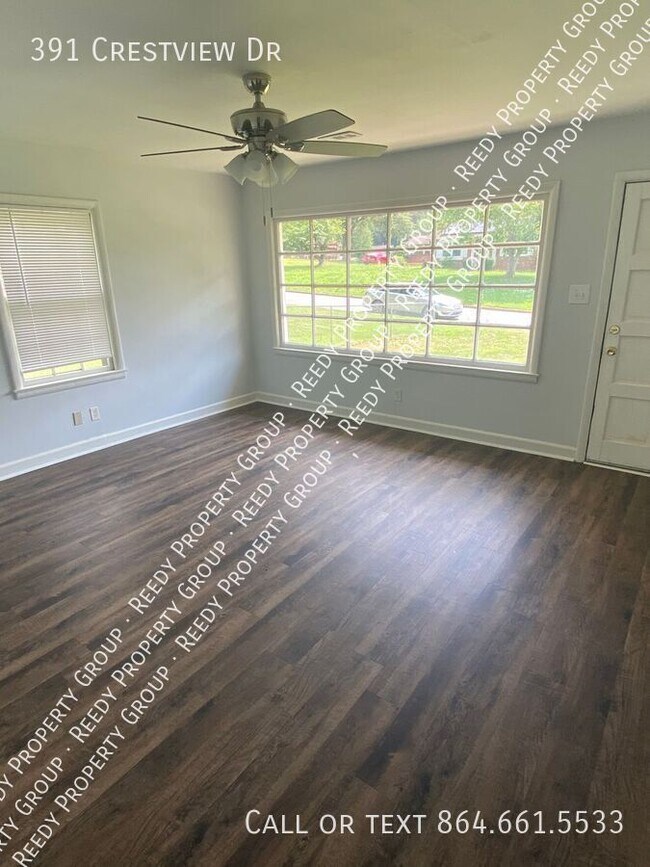 Foto del edificio - 391 Crestview Dr