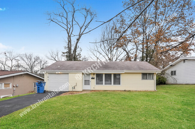 Building Photo - 3-Bed Home Close to Amenities