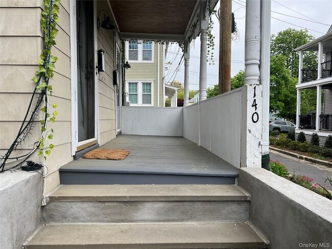 Building Photo - 140 12th Ave