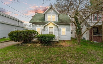 Building Photo - 410 Dunlap St