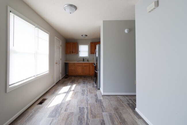 Foto del edificio - 1323 Nelle St