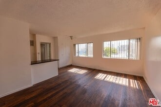 Building Photo - 275 Lucas Ave