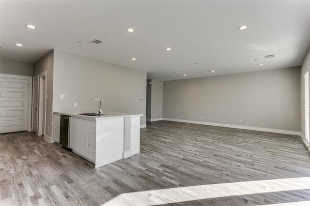 Building Photo - 3013 Mayeda Cir