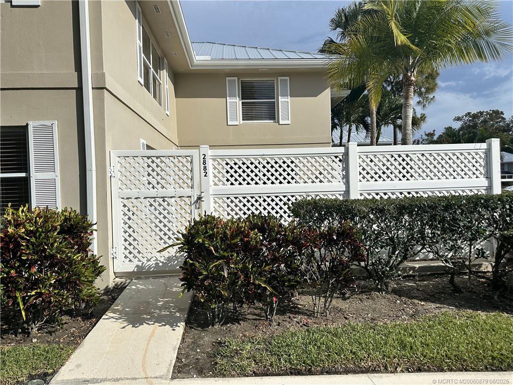 Foto principal - 2882 SW Lakemont Pl