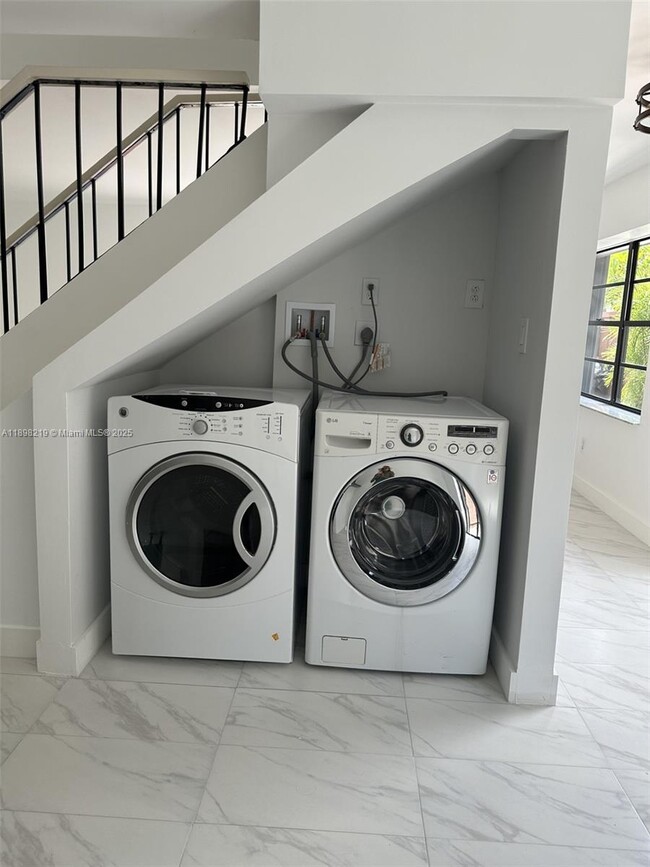 Foto del edificio - 7123 SW 115th Pl