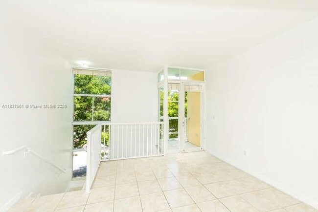 Building Photo - 8041 Harding Ave