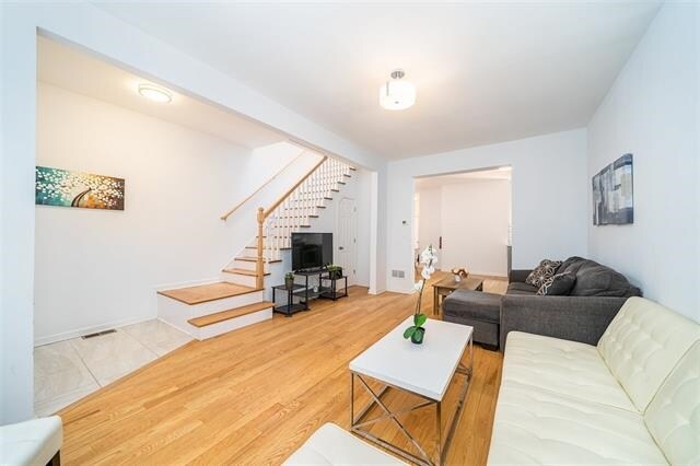 Foto principal - 651 Palisade Ave