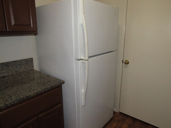 Building Photo - Nervin Street