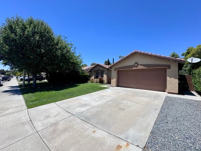 Foto del edificio - Available for LEASE! 3 bedroom 2 bathroom ...
