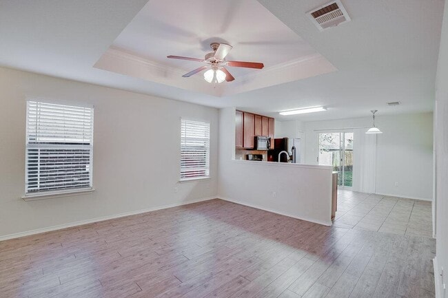 Building Photo - 476 Moonwalker Trail