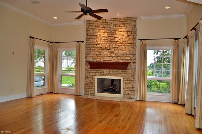 Foto del edificio - 5 br, 4.5 bath House - 582 Rivergreen Ln