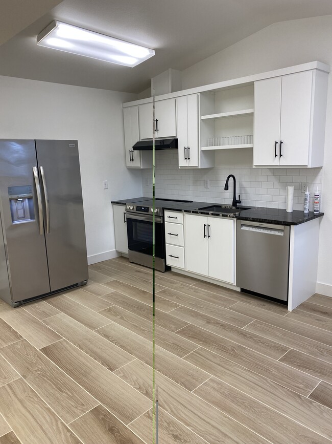 Building Photo - 8940 N Ramsey Rd