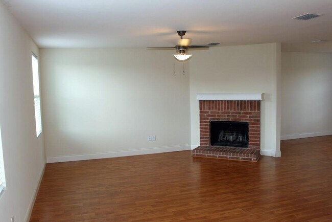 Building Photo - 9108 Old Clydesdale Dr