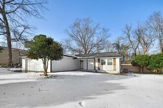 Building Photo - 119 Saratoga Dr