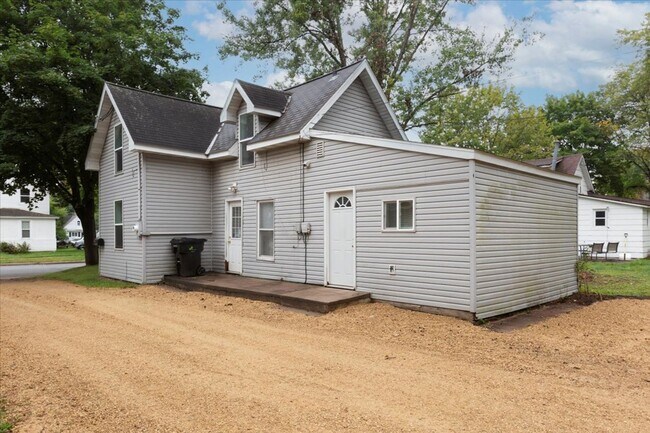 Foto del edificio - 3 Bedroom 1 Bath House - Menomonie