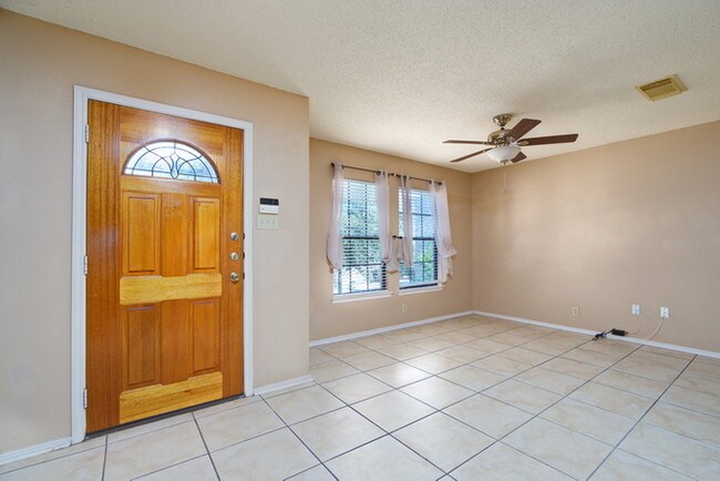 Building Photo - 10831 Winter Creek