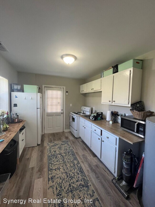 Building Photo - 2 br, 1 bath House - 230 Garner Ave