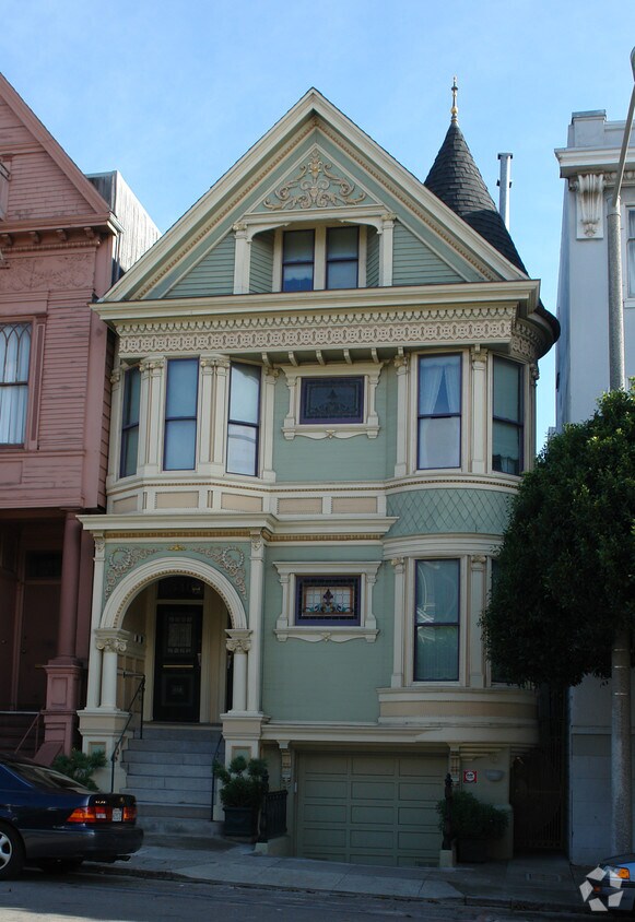 Primary Photo - 438-440 Scott St