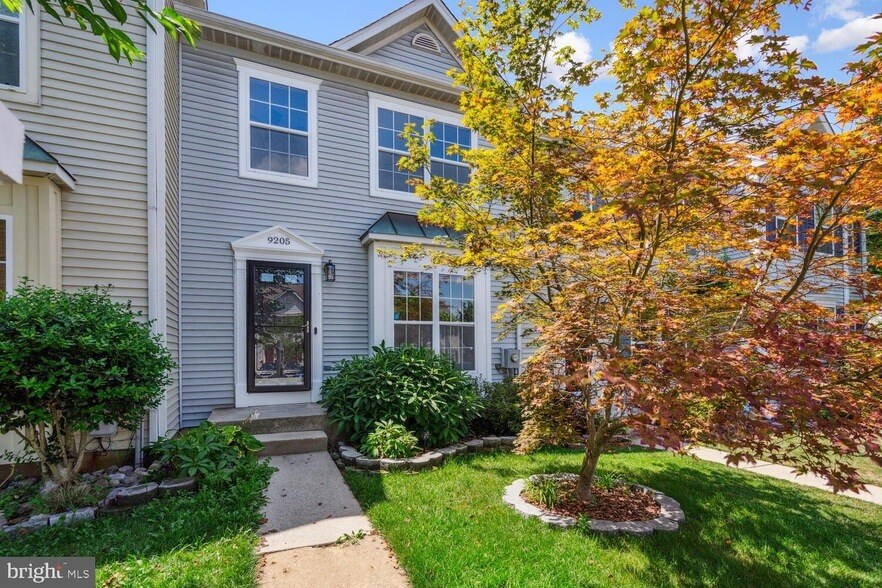 Primary Photo - 9205 Ridgefield Cir