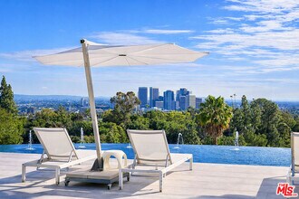 Building Photo - 1169 Loma Linda Dr