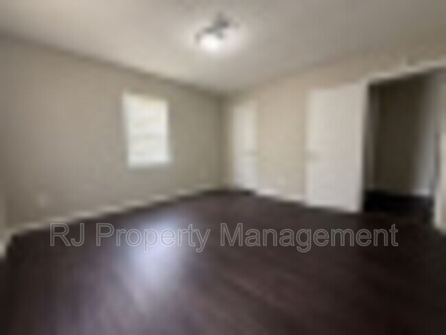 Building Photo - 284 Gaston Ave