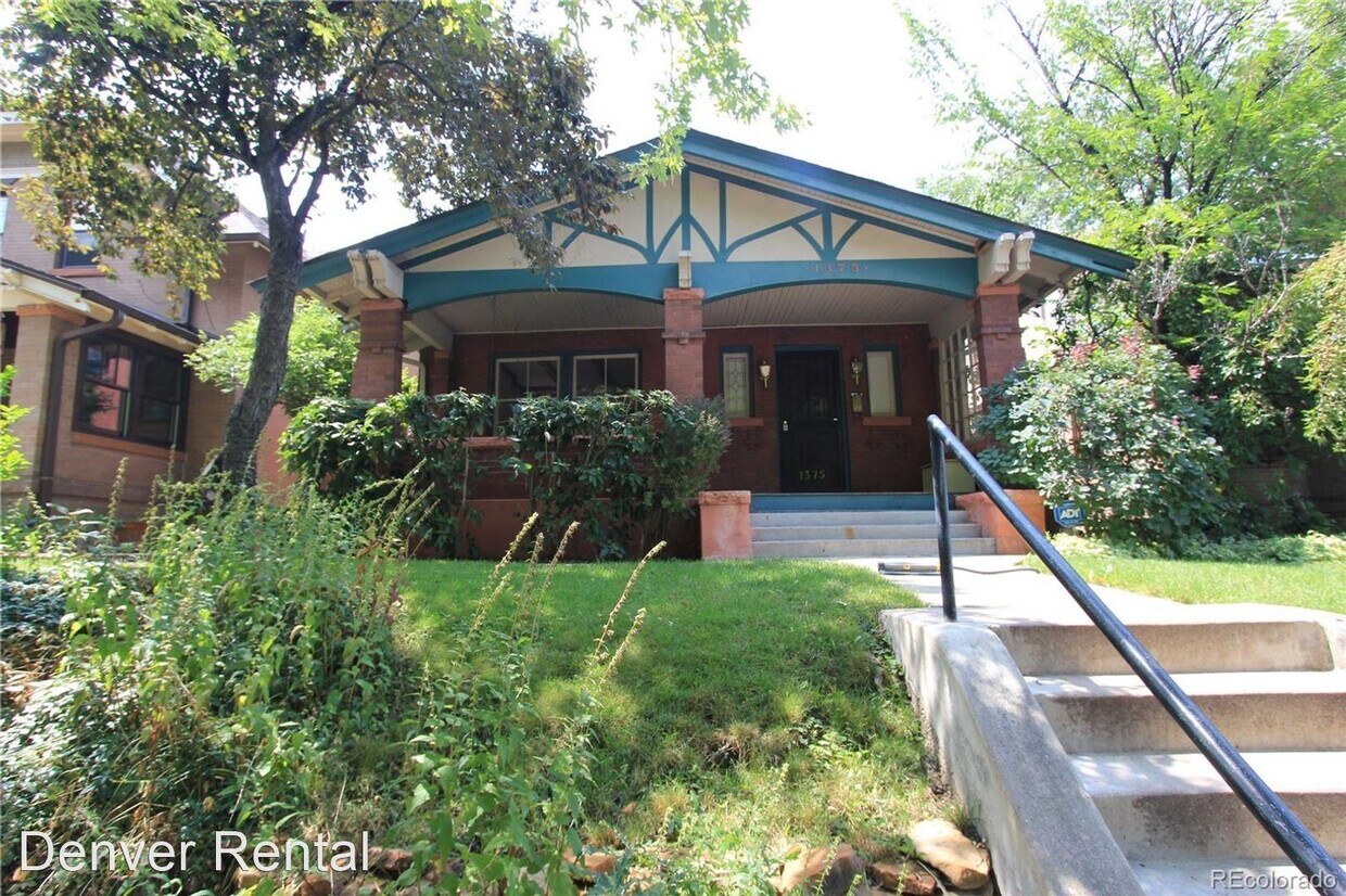 Primary Photo - 3 br, 2 bath House - 1375 Madison St