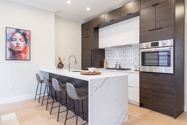 Foto del edificio - 577 Massachusetts Ave