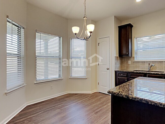 Building Photo - 4740 Baldwin Dr