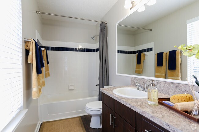 Baño - Sailpointe at Lake Norman