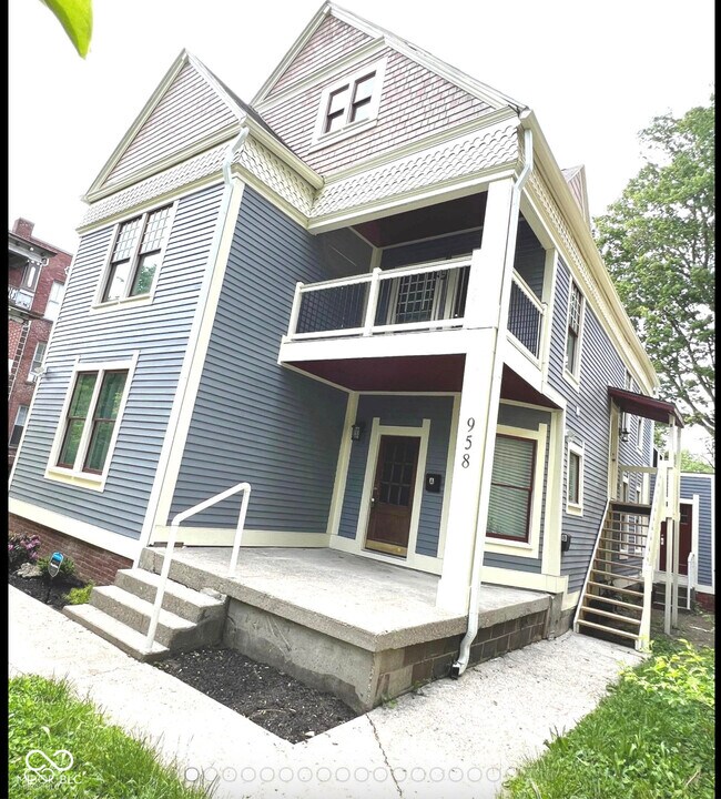 Foto del edificio - 958 Woodruff Place Middle Dr