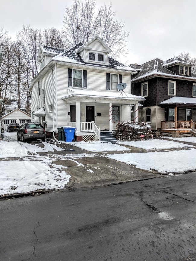 332 Cedarwood Terrace, Rochester, NY 14609 Townhouse for Rent in Rochester, NY