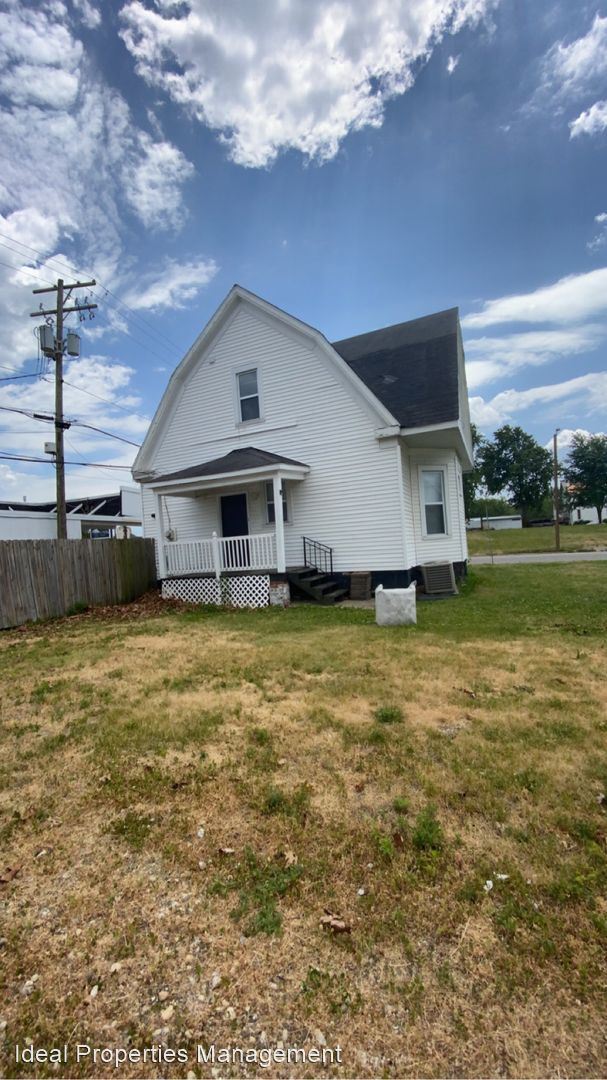 Building Photo - 3 br, 1.5 bath House - 817 E Cook Street