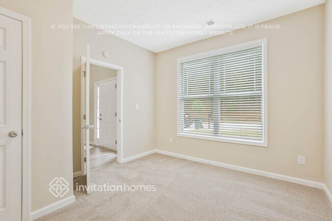 Foto del edificio - 110 Parkway Dr