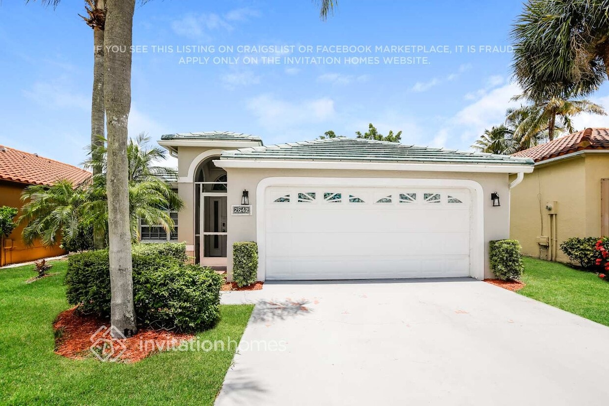 Foto principal - 2542 Country Golf Dr
