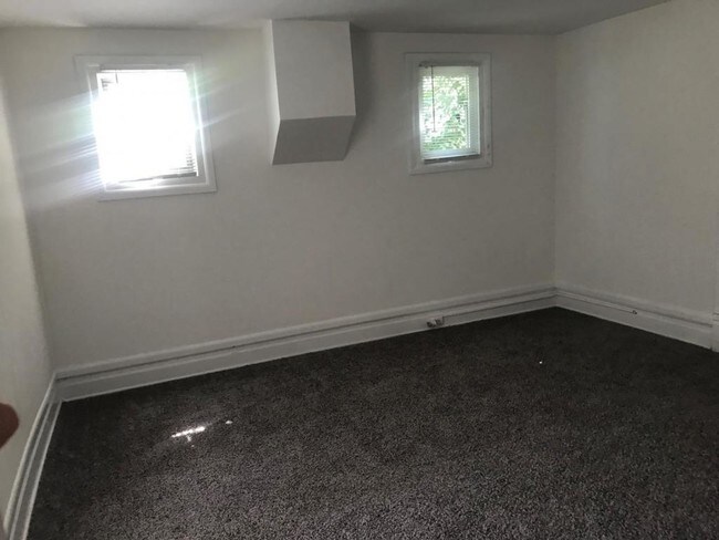 Building Photo - 472 S 1000 W #1