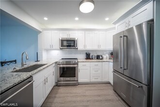 Building Photo - 1086 Forest Lakes Dr
